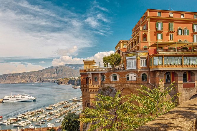 10-Night Italy Tour: Rome, Florence, Venice and Sorrento - Pompeii to Sorrento: trading ancient ruins for coastal drama