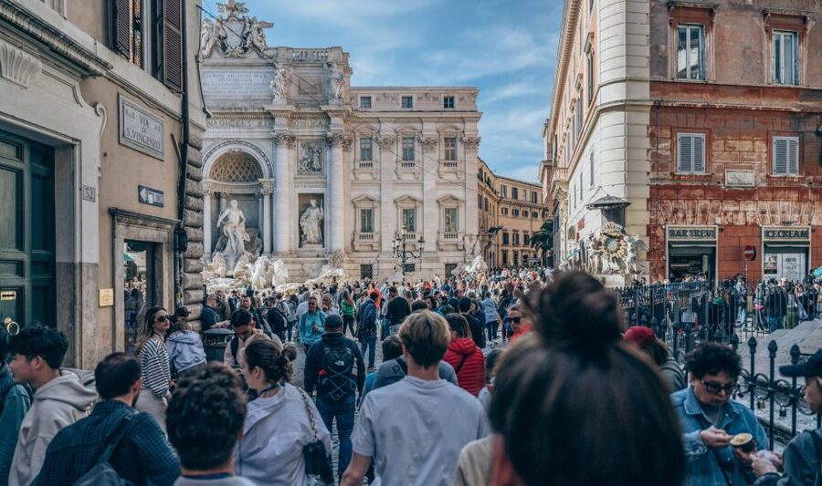 10 Wonders of Rome in 3 hours - Meeting on Via del Monte Oppio and Getting Your Bearings