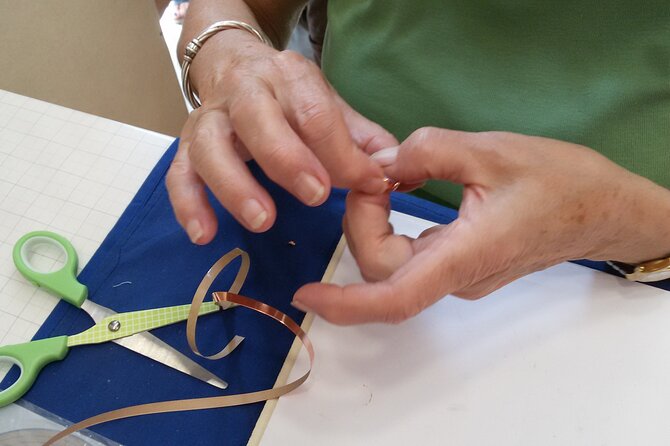 2/3 Hours Art Stained Glass Course in Trastevere - Learning with Michela: why the teaching style is so consistent