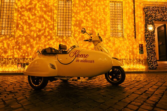 2h Xmas Lights Panoramic Vespa Sidecar Tour - Where the tour starts and how the ride flows
