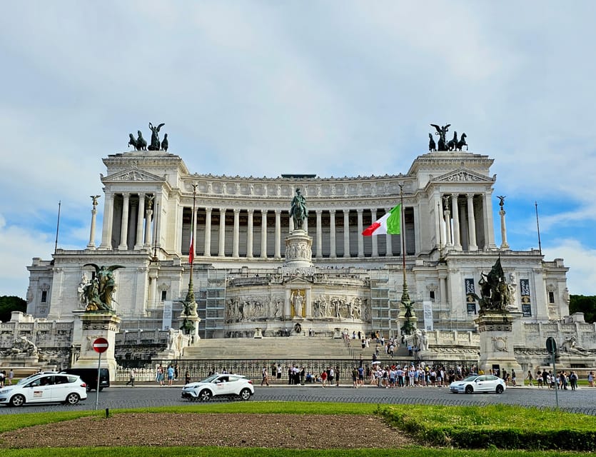 Alternative Walking Tour of Rome's City Center & Hidden Gems - The Pantheon: geometry with a backstory