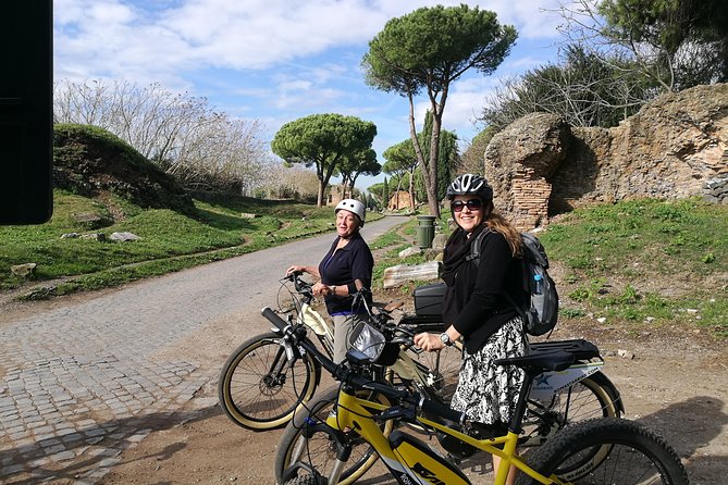 Ancient Appian Way PRIVATE Bike Tour - Villa dei Quintili and Cecilia Metella: wealth and death on the road