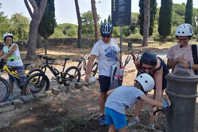 Ancient Appian Way PRIVATE Bike Tour - Circus of Maxentius and the feeling of scale
