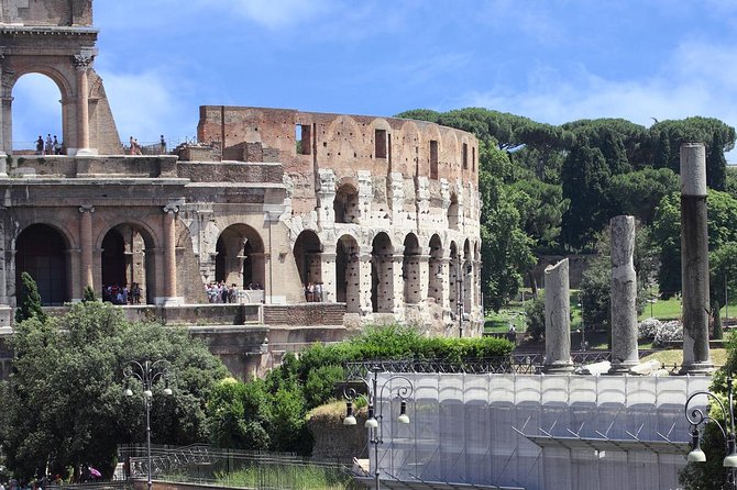 Ancient Rome Guided Tour: Colosseum, Forum and Palatine & Pick Up - How the Tour Actually Feels: Groups, Headsets, and Heat