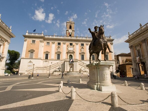 Ancient Rome's Ultimate Night Walk - Piazza del Quirinale: papal residence history to today’s president’s seat