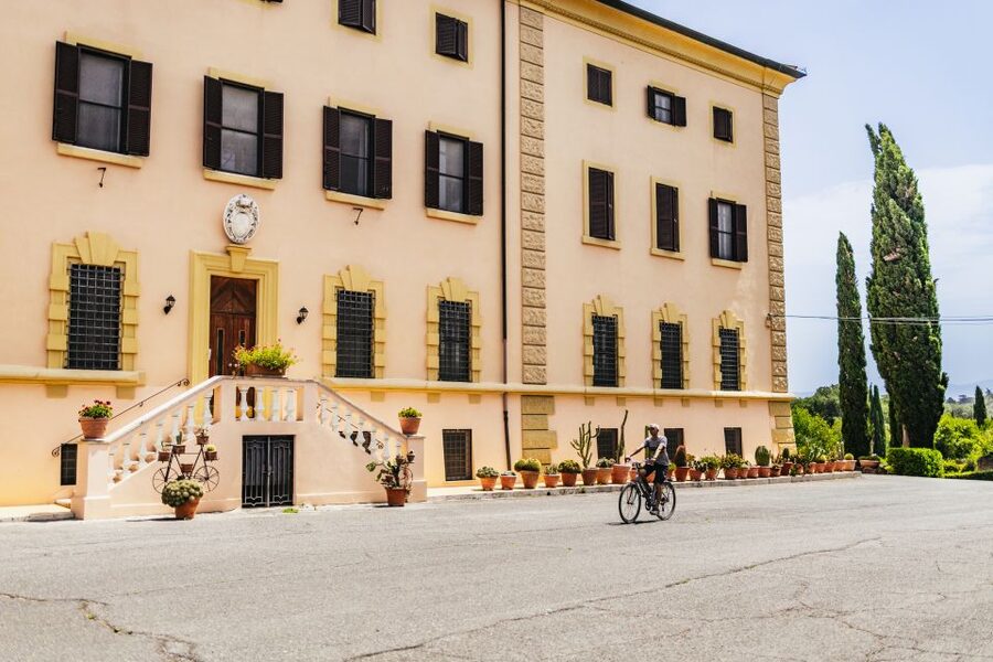 Appia Antica: Full Day Bike Rental with Customizable Routes - When the Road Gets Rough: Timing, Water, and Riding Smarter