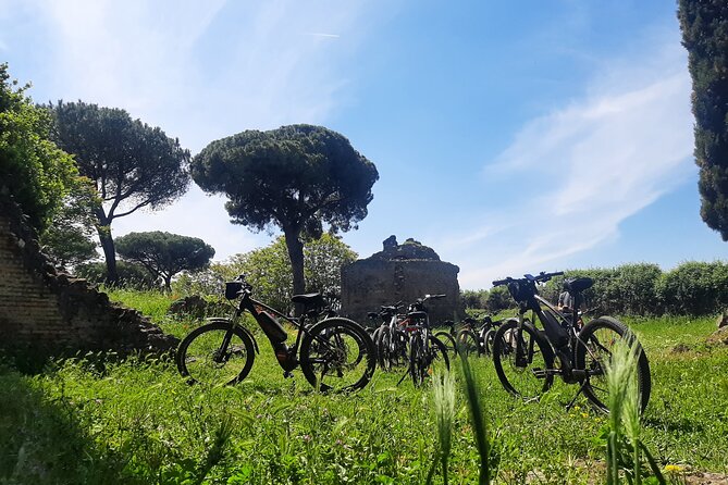 Appian Way Aqueducts Bike Tour (Catacombs & Lunch Option) - Catacombs at San Callisto: what changes on the 5-hour option
