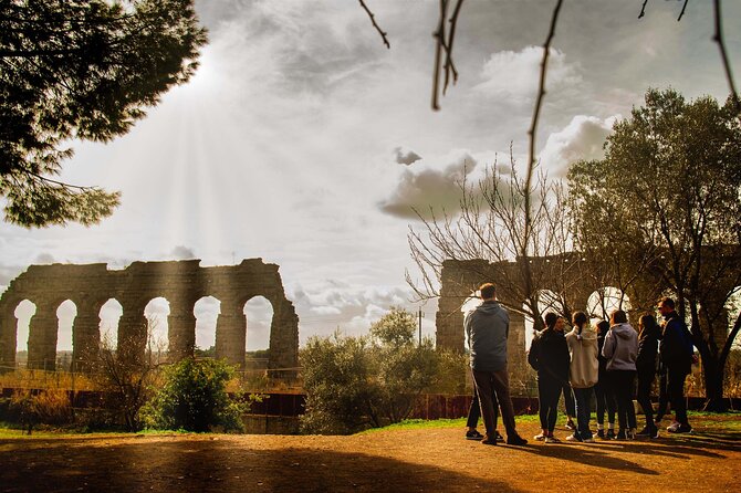Appian Way Aqueducts Bike Tour with Catacombs & Lunch - Lunch Between Aqueducts: Simple, Convenient, and Worth It