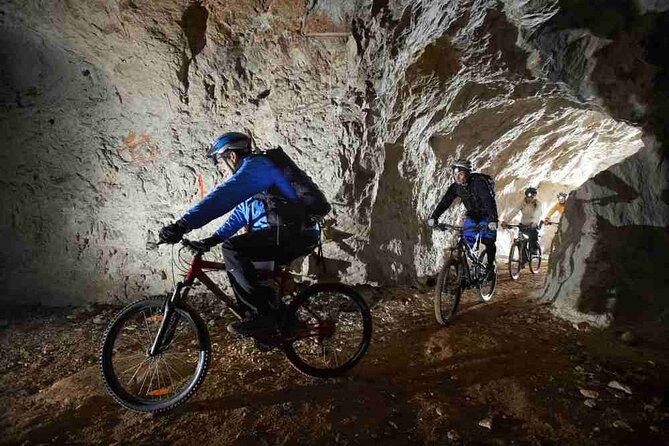 Appian Way Bike tour Underground with Catacombs & Lunch - Lunch on the Appia Antica: the break that keeps the day fun