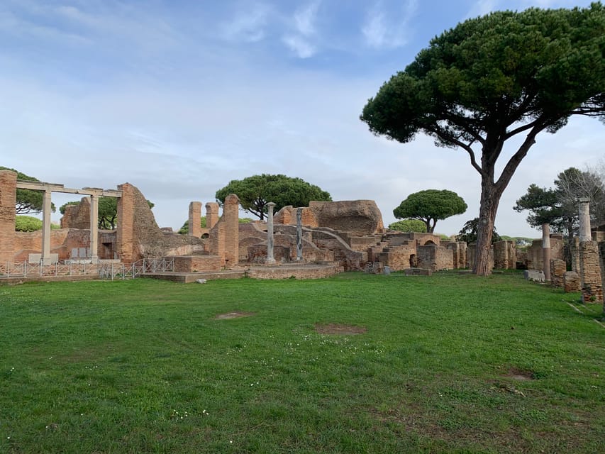 Archeological Area of Ostia Antica Entry Ticket - Audio guide app: useful structure, but not always deep context
