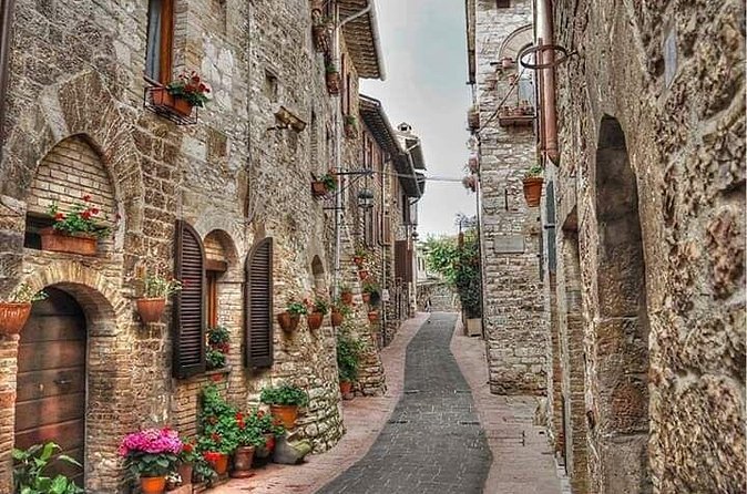 Assisi Cascia small groups from Rome: Saint Francis and Saint Rita - Cascia: the Shrine of Saint Rita and the power of one devotion