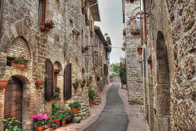 Assisi Cascia small groups from Rome: Saint Francis and Saint Rita - Should you book Assisi Cascia small groups from Rome?