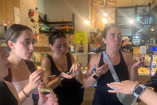 Authentic Pasta and Tiramisu Cooking Course in Spanish Steps - Rome Pasta and Tiramisu: What the Class Feels Like