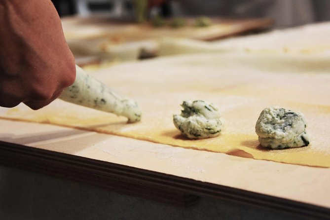 Become a Masterchef in Rome: Pasta, Ravioli and Tiramisù Class - Where it starts (and how to settle in fast)