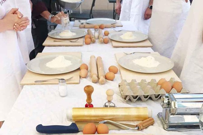 Become a Masterchef in Rome: Pasta, Ravioli and Tiramisù Class - Dietary options and who this class fits best