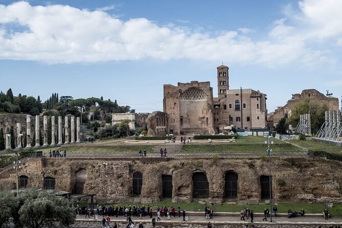 Best of Colosseum Experience: Exclusive Tour in 40 Languages - Price and value: when $45.86 makes sense