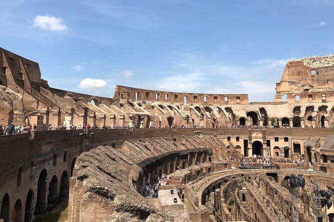 Best of Colosseum Experience: Exclusive Tour in 40 Languages - Where it starts: the Colosseum meeting point and timing that matters