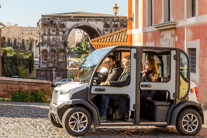 Best of Rome by golf cart - private tour larger groups - Colosseum from the outside: why it still works