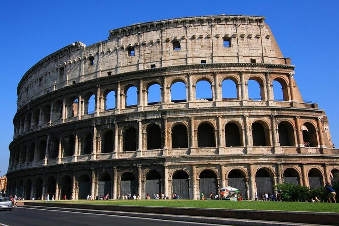 Best Private 4-Hour City Tour of Colosseum and Rome Highlights - Piazza Navona: your first taste of Rome’s grand squares
