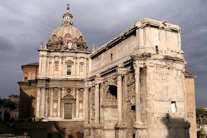 Best Private 4-Hour City Tour of Colosseum and Rome Highlights - Private guide and driver: what the experience feels like