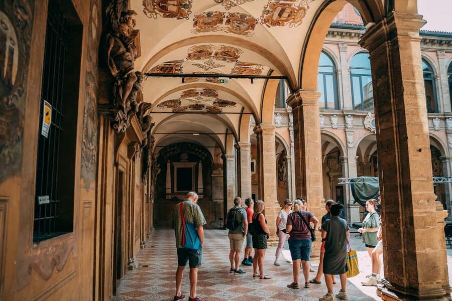 Bologna: Small-Group Tour with the Historic Archiginnasio - Quadrilatero Market: Food Stops That Don’t Feel Like a Sales Pitch