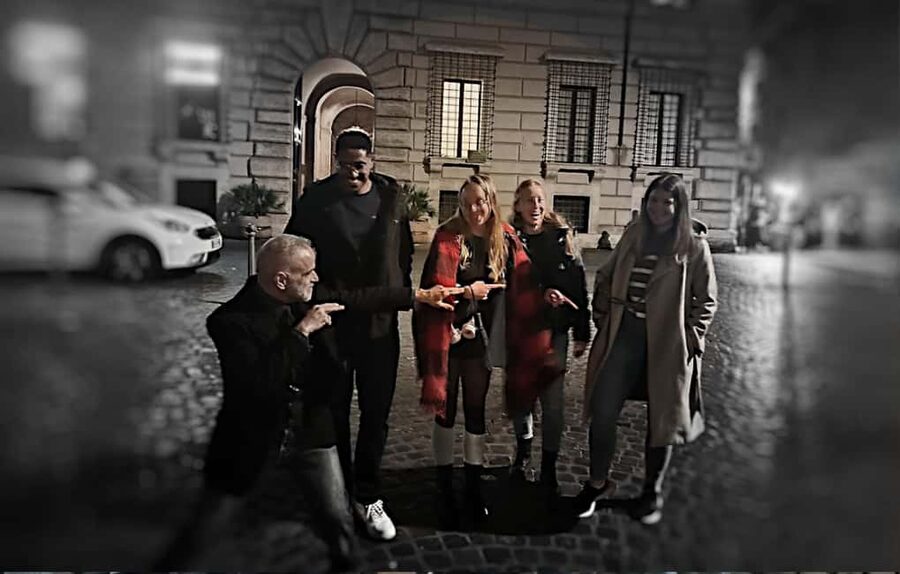 Bona Fide Roma Highlights Tour - Via del Tritone: The Walking Part That Makes the Stops Feel Real