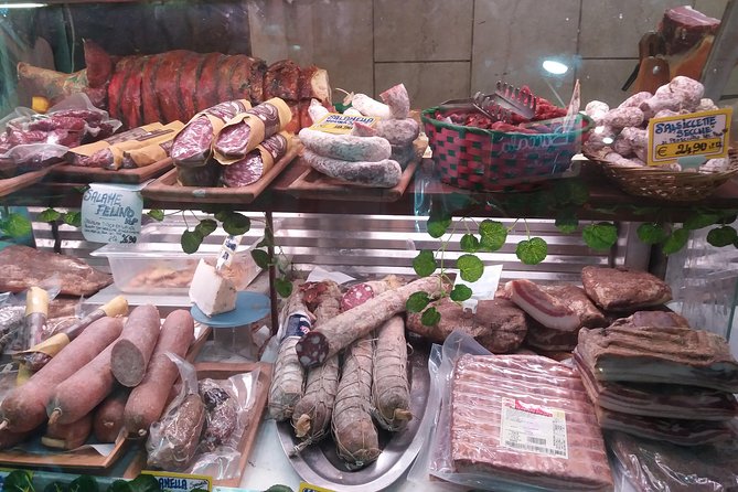 Budget-friendly Street Food Tour of Trastevere Quarter Smaller Group - Cold Cuts and Craft Tradition: Salami and Cheese the Roman Way