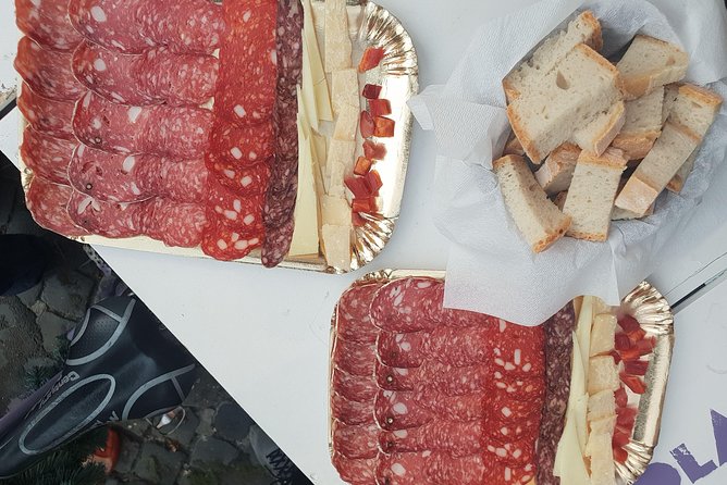 Campo dè Fiori Market and Trevi Fountain Food and Wine Tour in Rome - Pantheon area: gelato, coffee, and the church-mausoleum experience