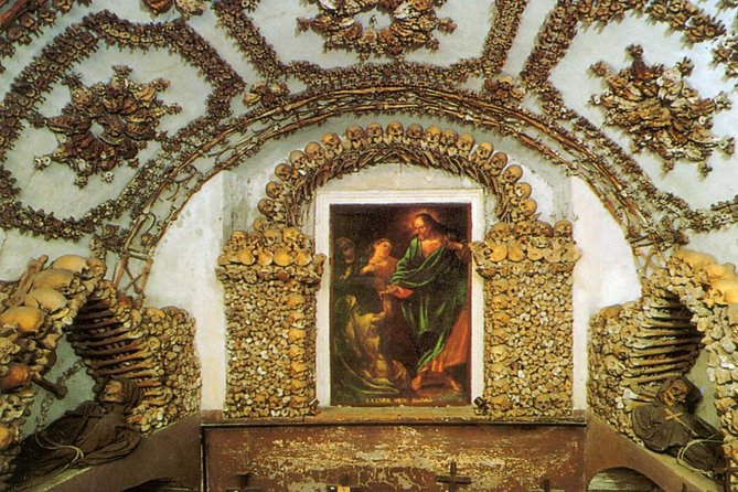 Capuchins Crypt Tour and Concert in Rome - How the Live Music and History Fit Together