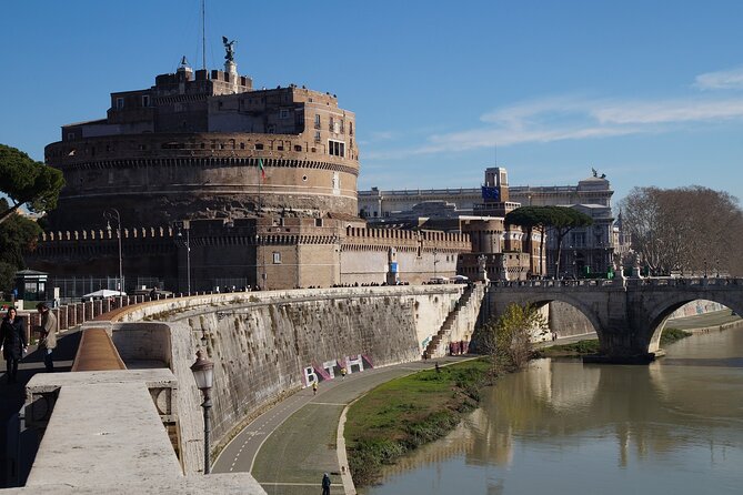 Castel Sant’Angelo: Fast Access Ticket and Optional Audio Guide - The optional Hadrian audio guide: how it works and what to watch for