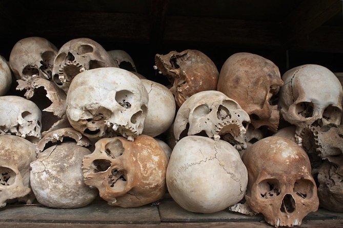 Catacombs and Hidden Underground Rome: Small Group Max 6 People - Why a max-6 group makes a difference underground