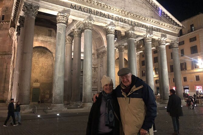 Celebrate Christmas in Rome - Small Group Walking Tour - Piazza di San Lorenzo in Lucina: the charming square stop that slows you down