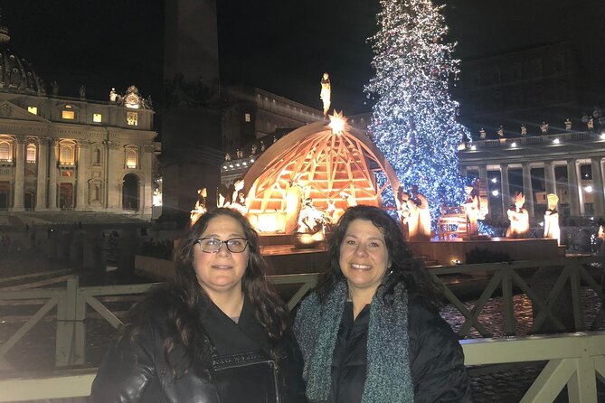 Celebrate Christmas in Rome - Small Group Walking Tour - Piazza Colonna and the Marcus Aurelius column: history in plain sight