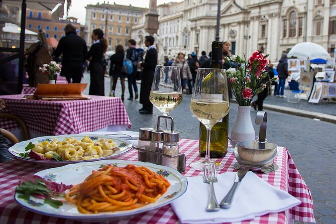 Civitavecchia to Rome City: Private Tour of Rome Highlights - Trevi Fountain and Spanish Steps: the two busiest picture stops