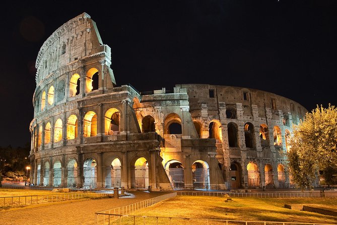 Colosseum by Evening Guided Tour with Optional Arena Floor Access - The stories that land: gladiators, hunts, sea battles, and later graffiti