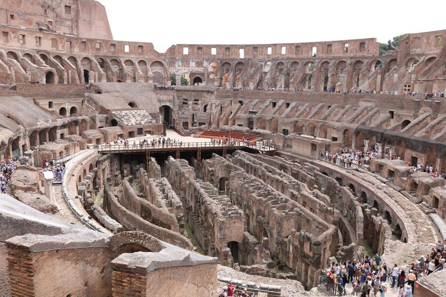 Colosseum Express Tour with Local Guide - How the Colosseum Was Built: Architecture That Explains the Crowd