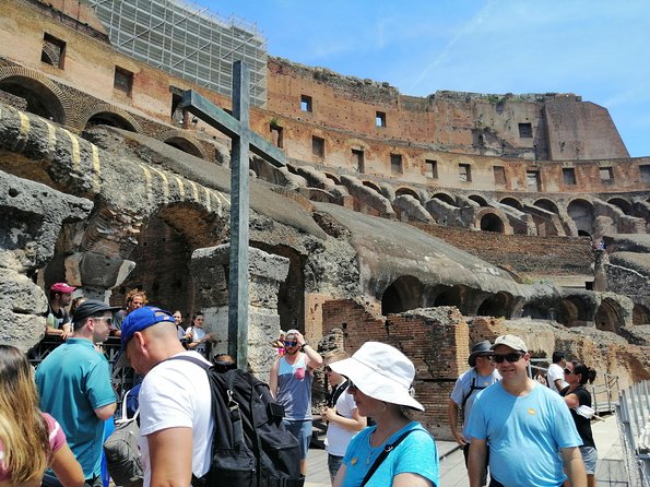 Colosseum Guided Tour - Starting at Piazza del Colosseo: the easiest way to avoid stress