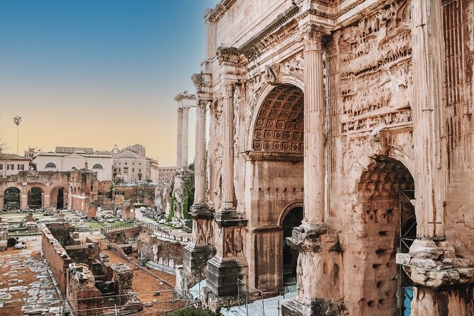 Colosseum, Palatine Hill and Roman Forum with Guided Tour - Palatine Hill: the oldest city ground and imperial palaces