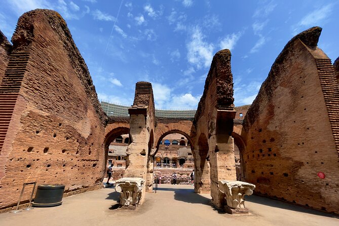 Colosseum, Palatine Hill and Roman Forum with Guided Tour - Where to meet and where you end (so you don’t get lost)