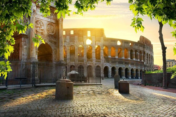 Colosseum, Roman Forum and Palatine Hill Fully Guided Tour - Entering the Colosseum: tickets included, but some areas aren’t