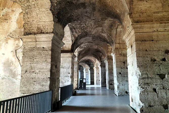 Colosseum, Roman Forum and Palatine Hill Guided Walking Tour - Entering the Colosseum: Security, Tickets, and the Smooth Start