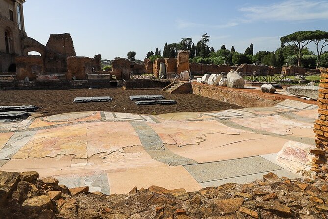 Colosseum & Roman Forum Guided Tour - Logistics and Comfort: Small Group, Big Sites, Realistic Pace