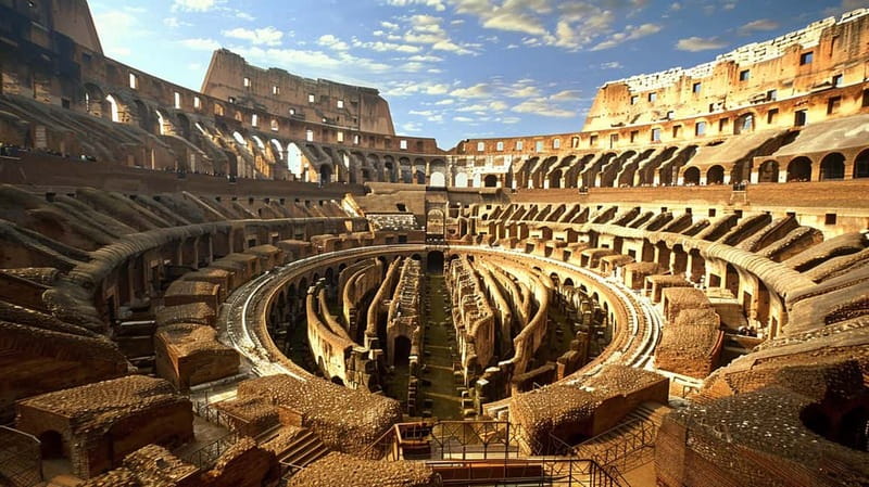 Colosseum, Roman Forum & Palatine Experience - Entering the Colosseum: what to notice before the story starts