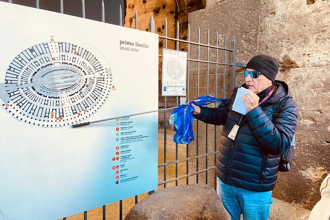 Colosseum, Roman Forum, Palatine Guided Tour or AudioGuide Option - The Roman Forum: temples, arches, and daily life centered on power