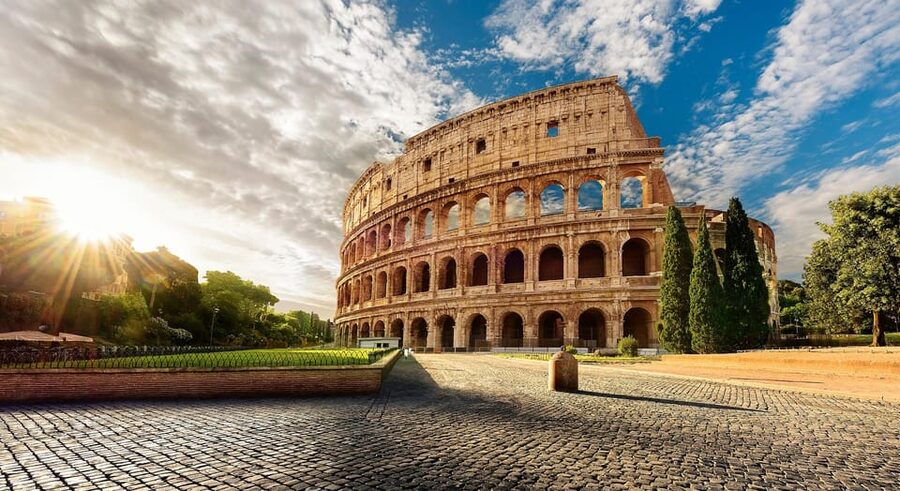 Colosseum Sunset Tour with Entry - The guided Colosseum walkthrough: games, people, and the building’s logic
