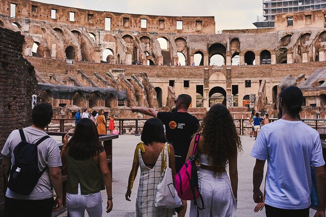 Colosseum Tour with Arena Floor, Palatine Hill and Roman Forum - Meeting at the Arch of Constantine, then walking into the Roman center