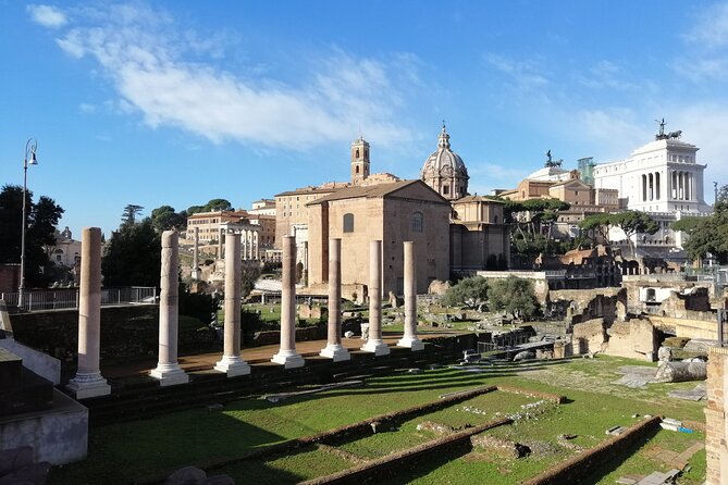 Colosseum Underground and Roman Forum: Small Group Exclusive Tour - Stop 2: Roman Forum highlights in a focused one-hour walk