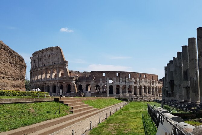 Colosseum Underground, Roman Forum Palatine Hill Small Group Tour - Small group size and audio headsets: the comfort upgrade