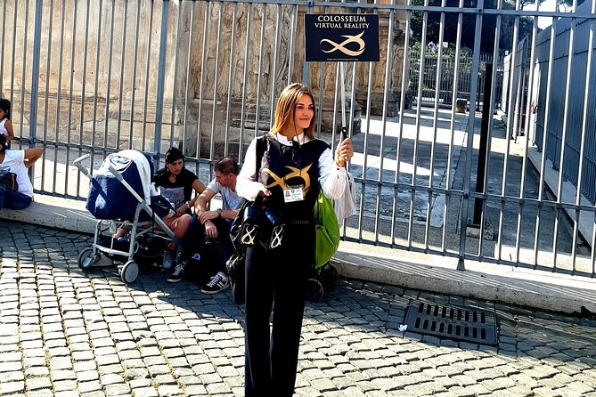 Colosseum Virtual Reality Outdoor Experience with Audioguide - Meeting at the Arch of Constantine: Getting Oriented Fast