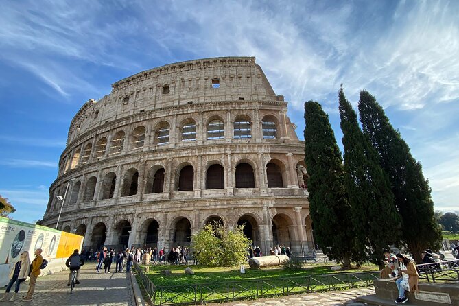 Colosseum with Arena Floor Express Guided Tour - Photos, shade, and comfort: how to enjoy the experience without burning out